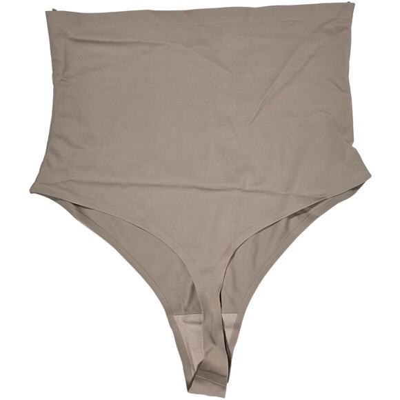 Frederick's of Hollywood Shaping‎ Thong Color-Nude 1X/2X NWT - Picture 2 of 7